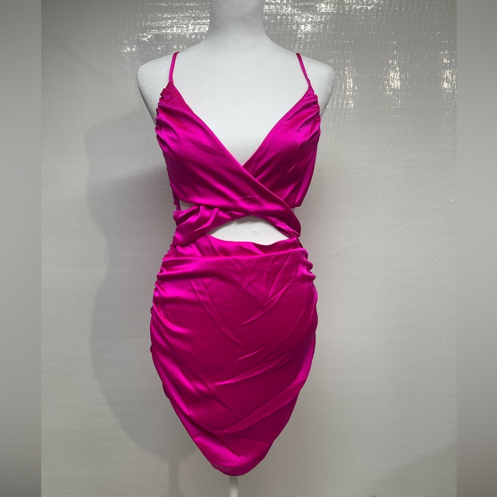 •NWT• Vibrant pink dress!💕